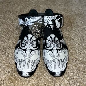 Men’s Versace dress shoes